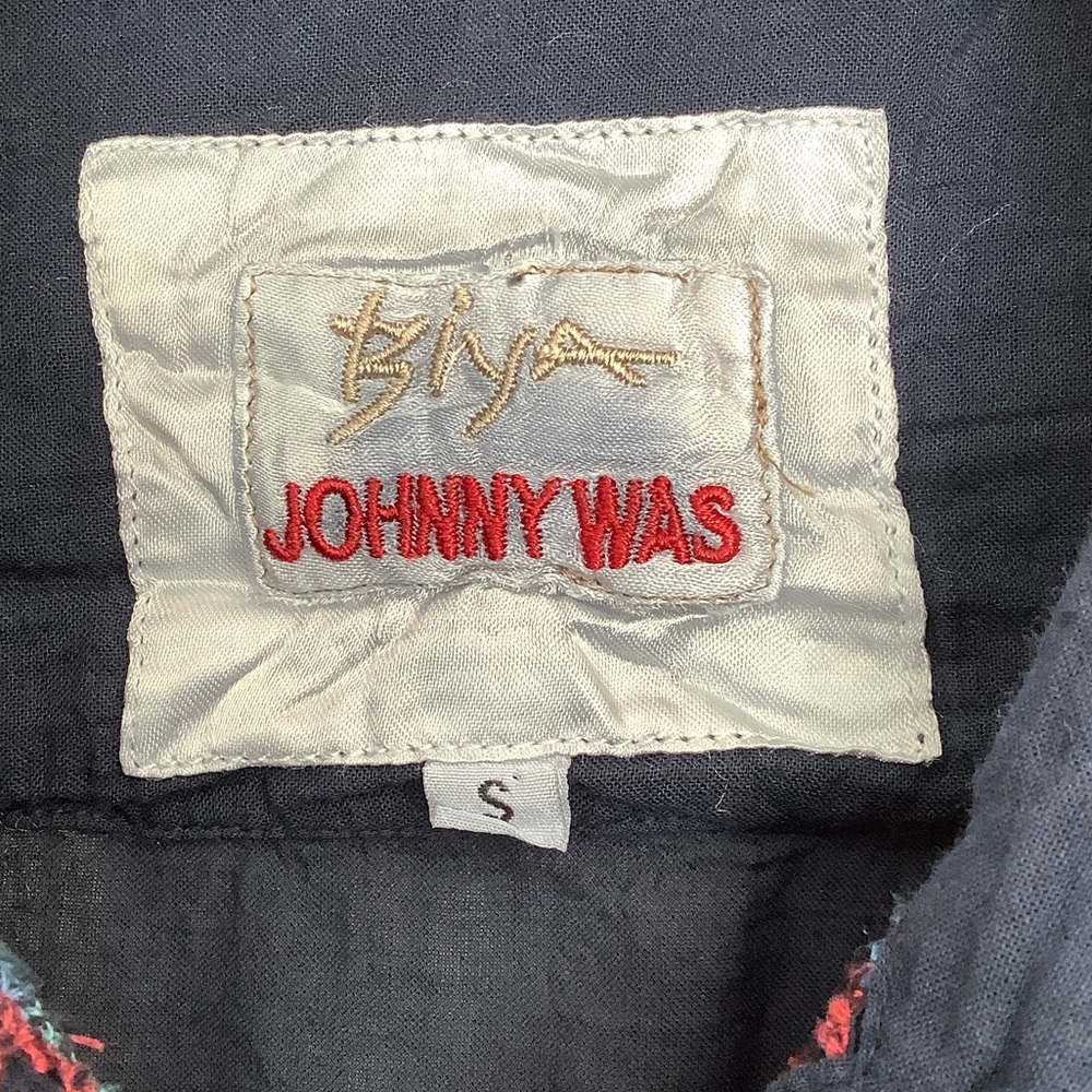 Johnny Was Tunic with Embroidery - Picture 2 of 11